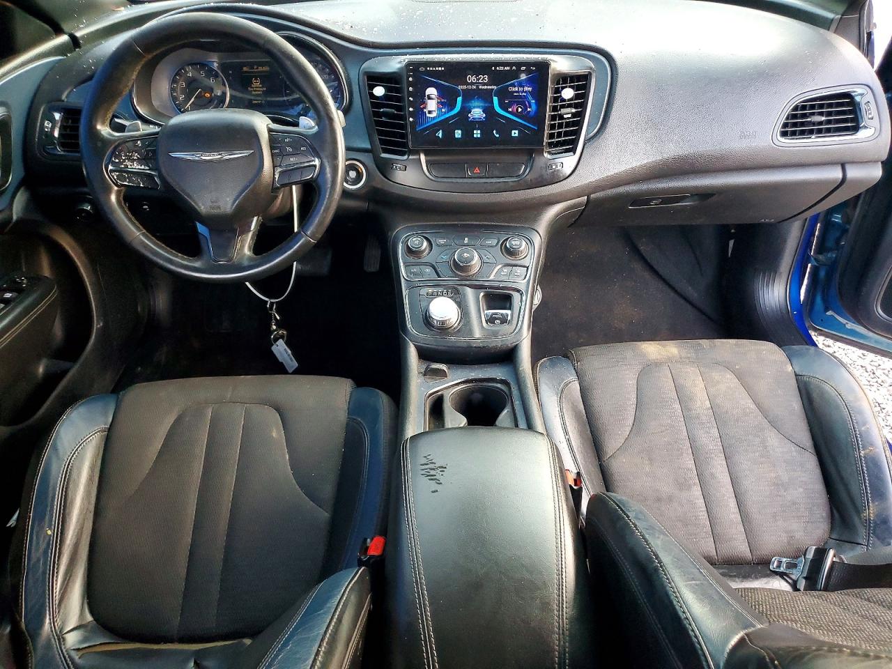 2015 CHRYSLER 200 photo 8