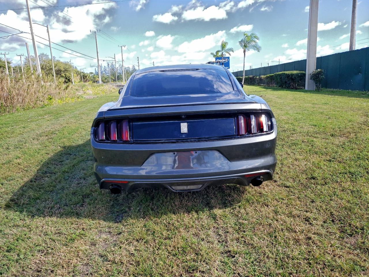 2016 FORD MUSTANG photo 6