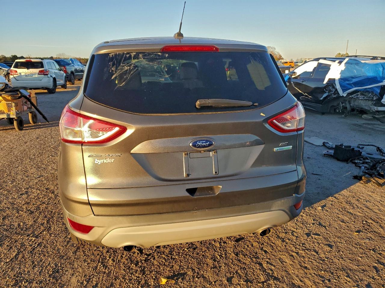 2014 FORD ESCAPE SE photo 6