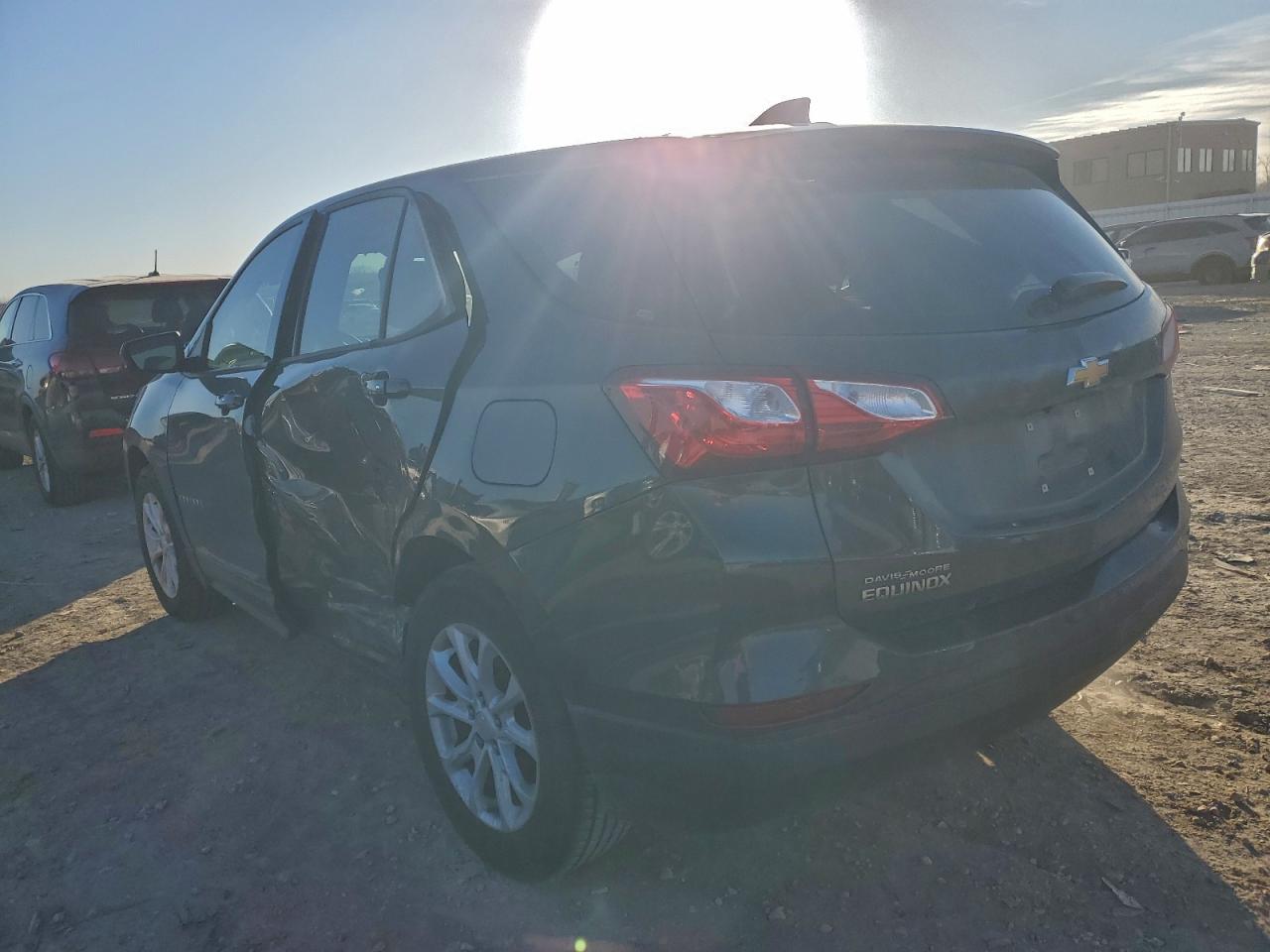 2019 CHEVROLET EQUINOX LS photo 2