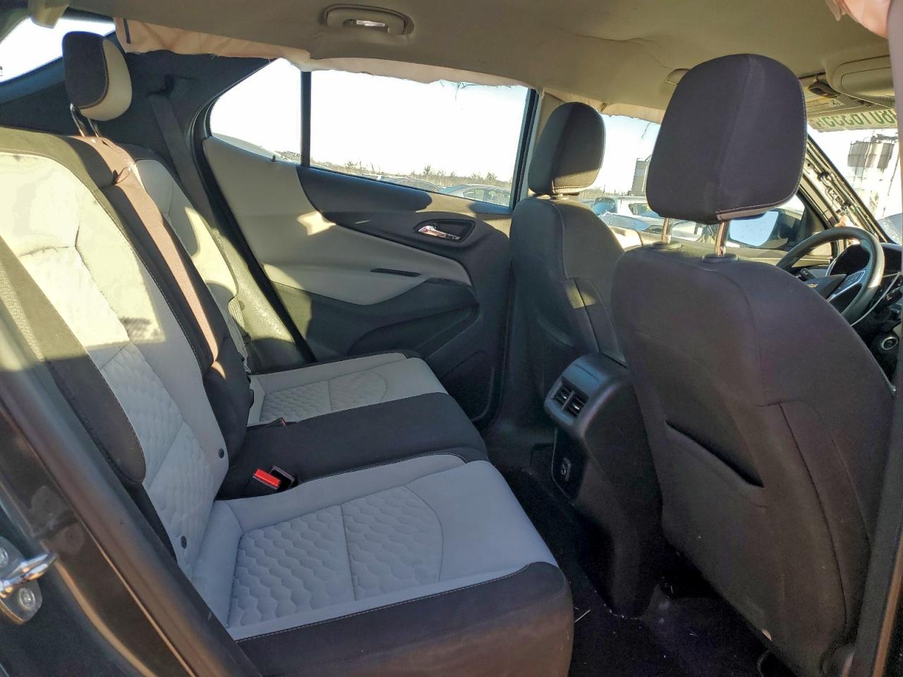 2019 CHEVROLET EQUINOX LS photo 11
