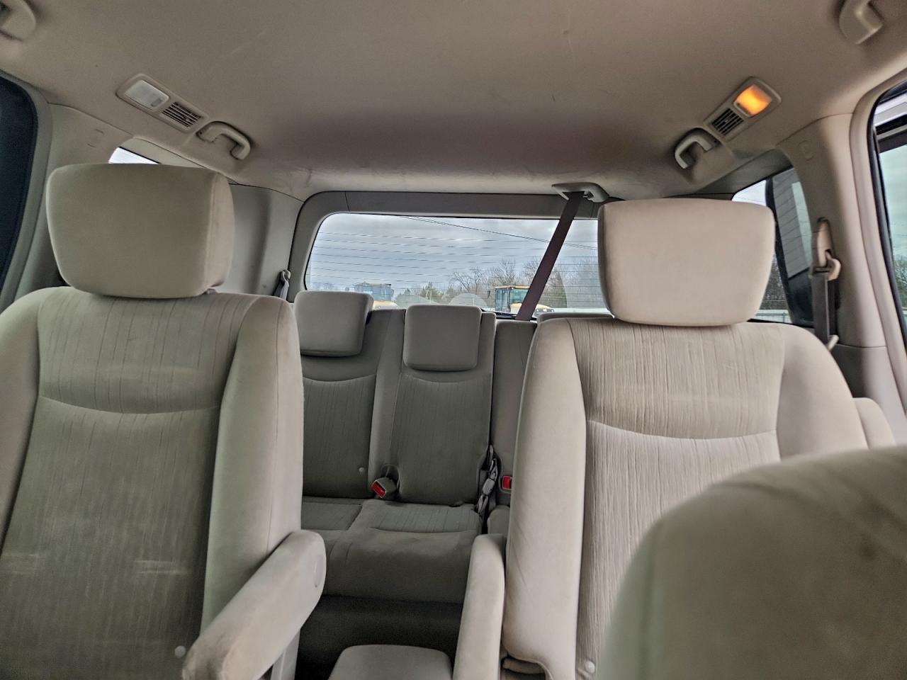 2015 NISSAN QUEST S photo 10