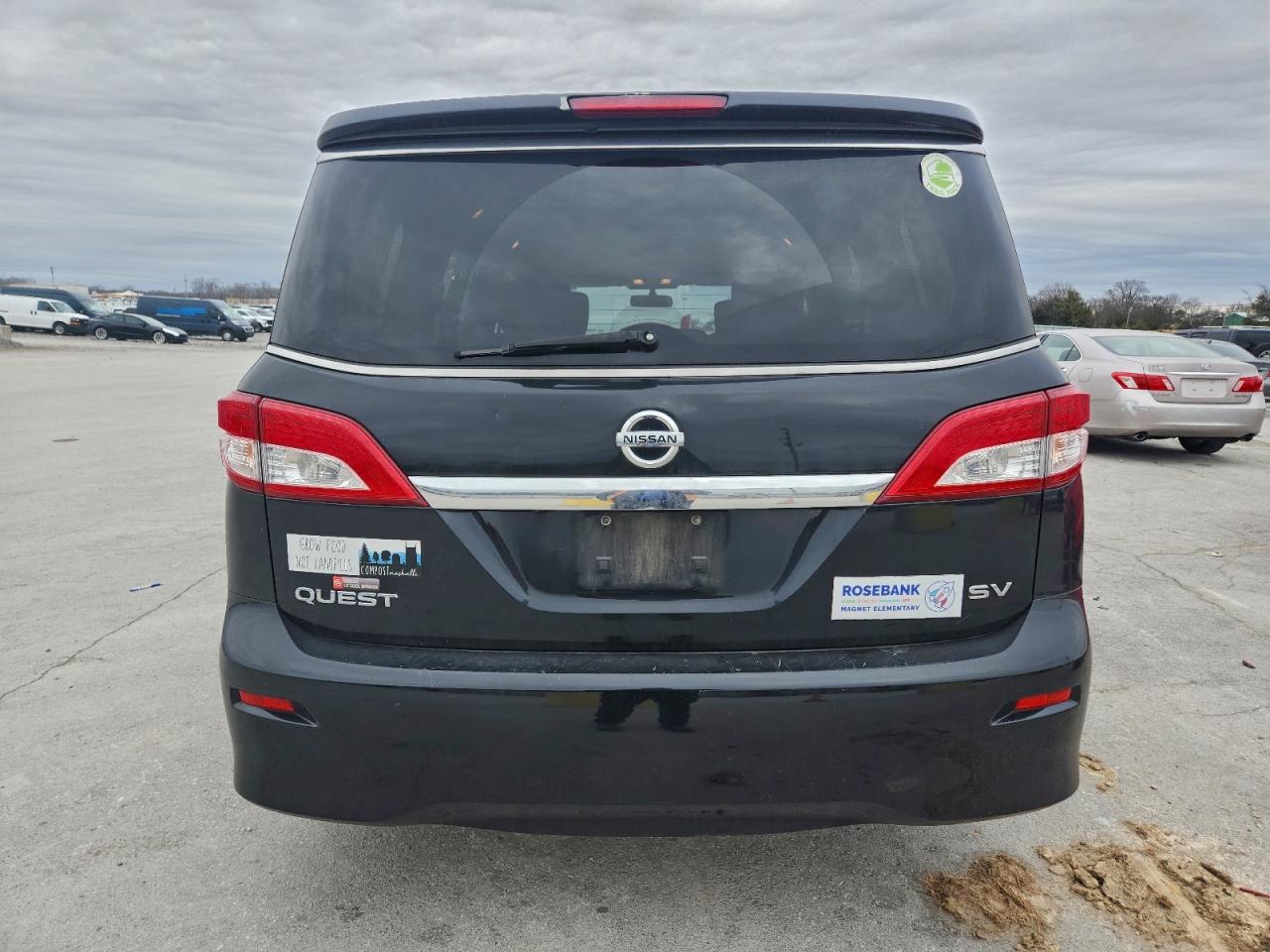 2015 NISSAN QUEST S photo 6