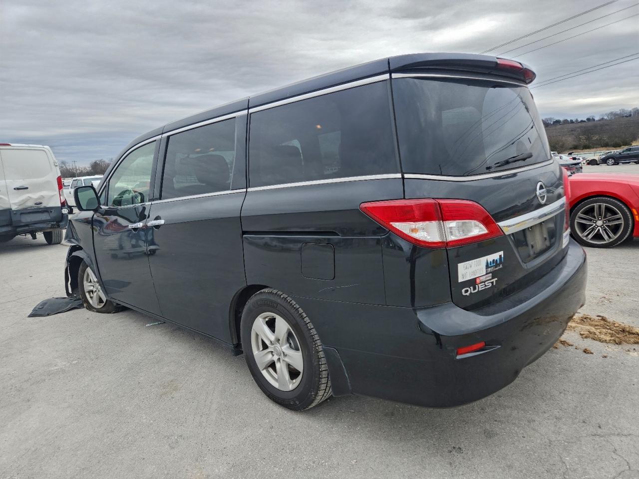 2015 NISSAN QUEST S photo 2