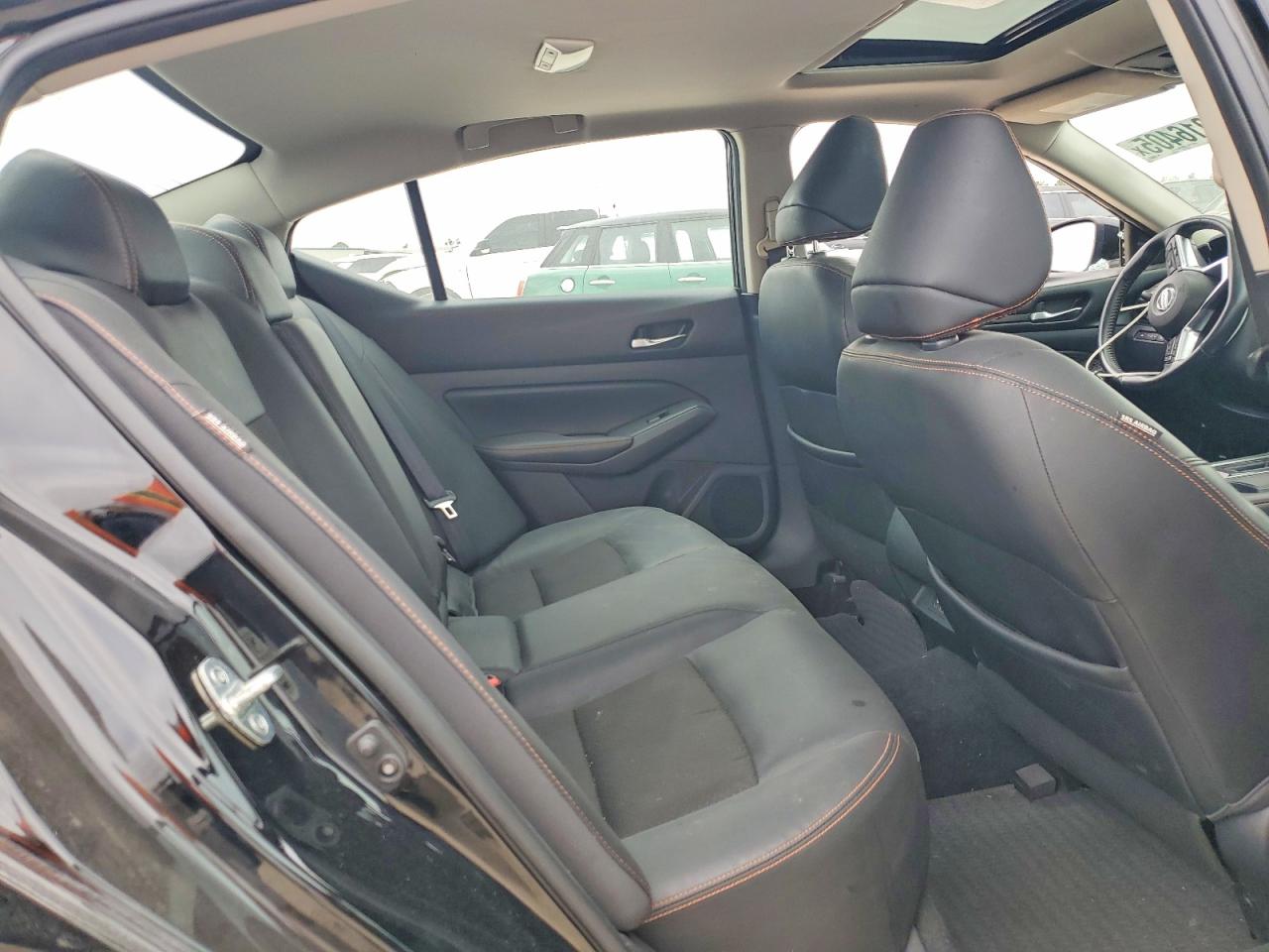 2019 NISSAN ALTIMA SR photo 10