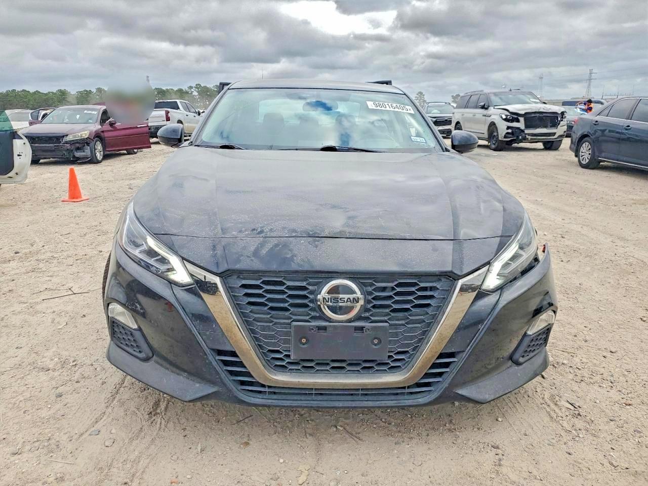 2019 NISSAN ALTIMA SR photo 5