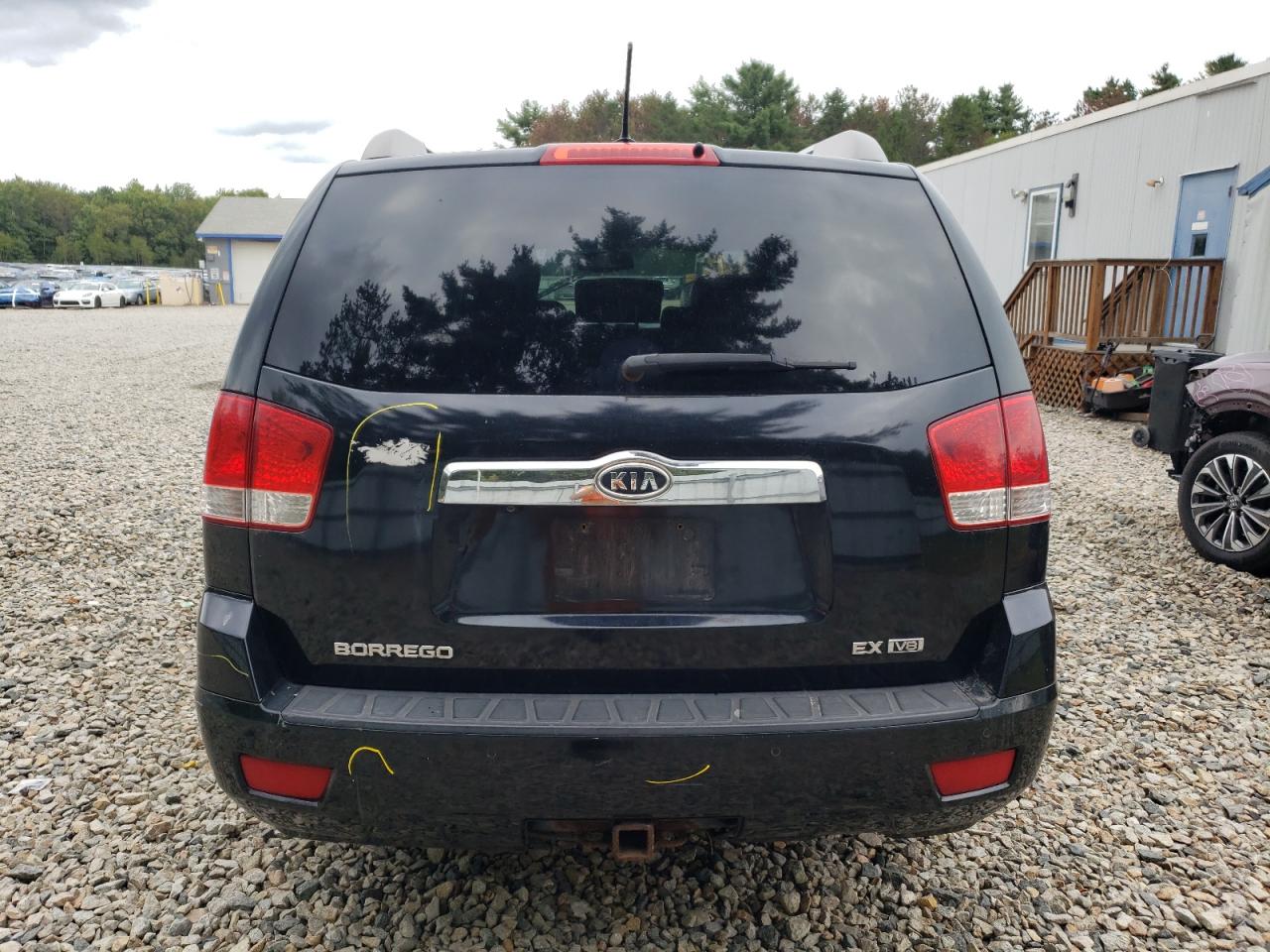2009 KIA BORREGO LX photo 6