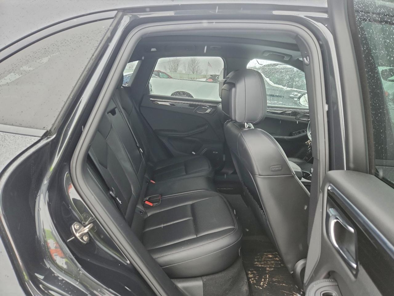 2018 PORSCHE MACAN S photo 11