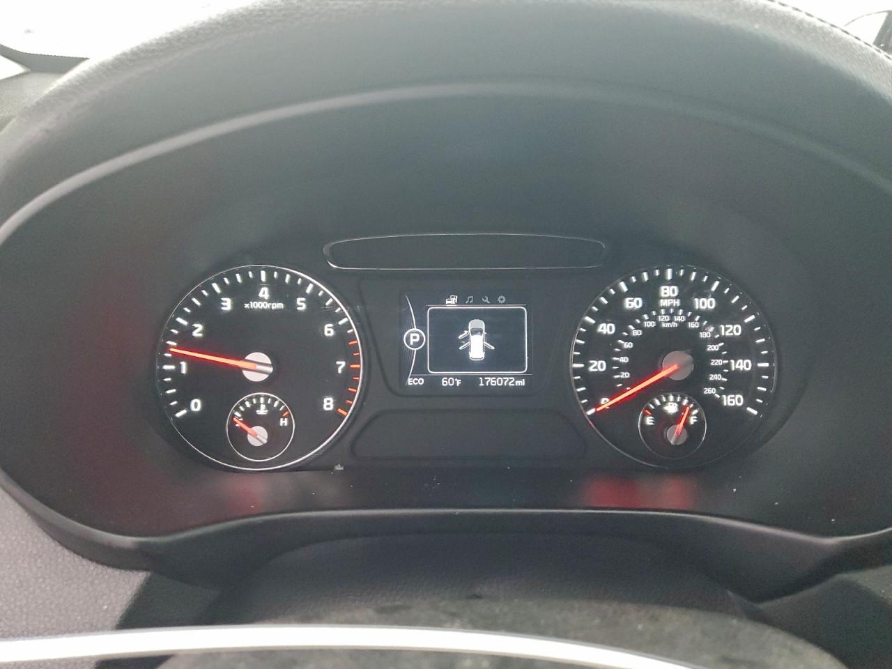 2017 KIA SORENTO LX photo 9