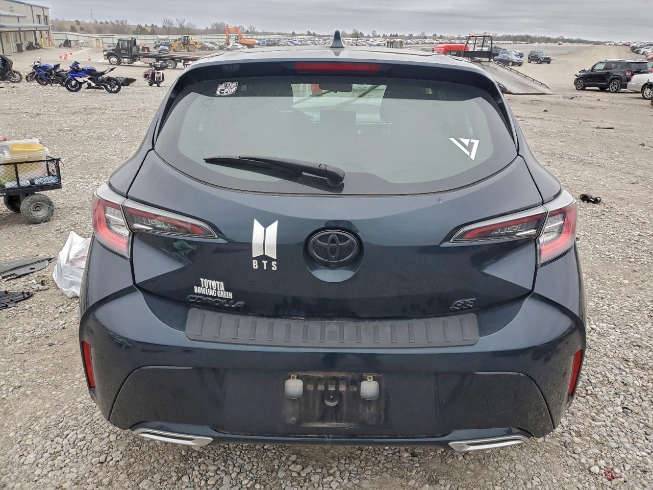 2020 TOYOTA COROLLA SE photo 6