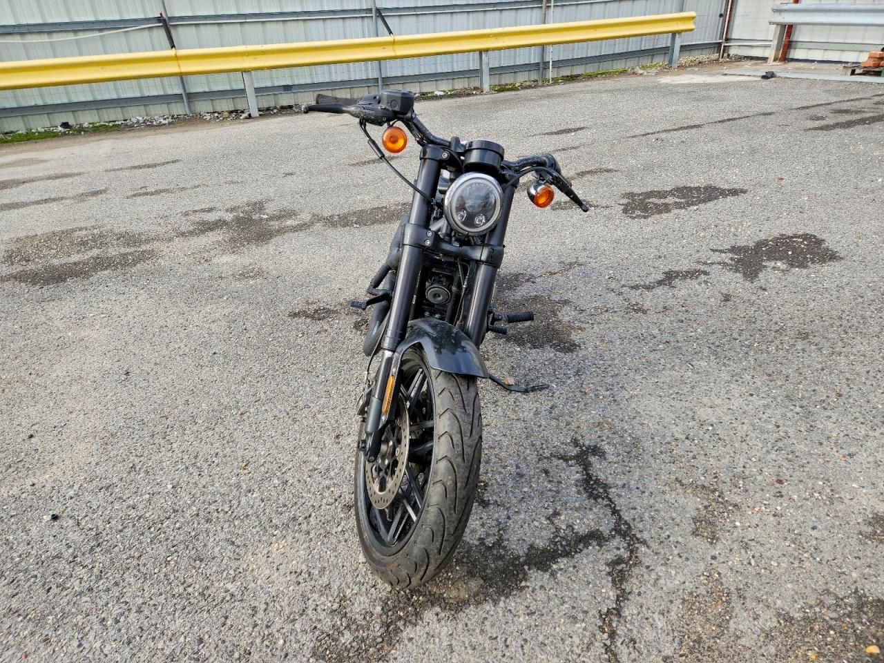 2016 HARLEY-DAVIDSON XL1200 CX photo 2