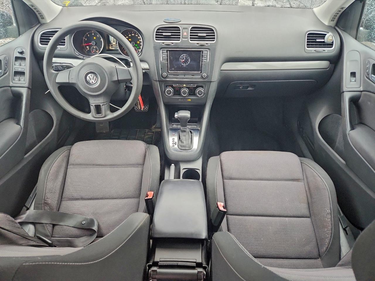 2010 VOLKSWAGEN GOLF photo 8