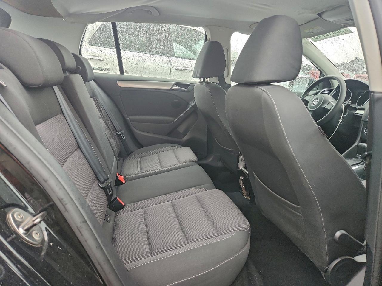 2010 VOLKSWAGEN GOLF photo 10