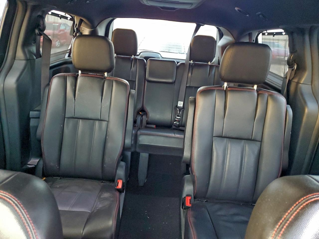 2015 DODGE GRAND CARAVAN R/T photo 19