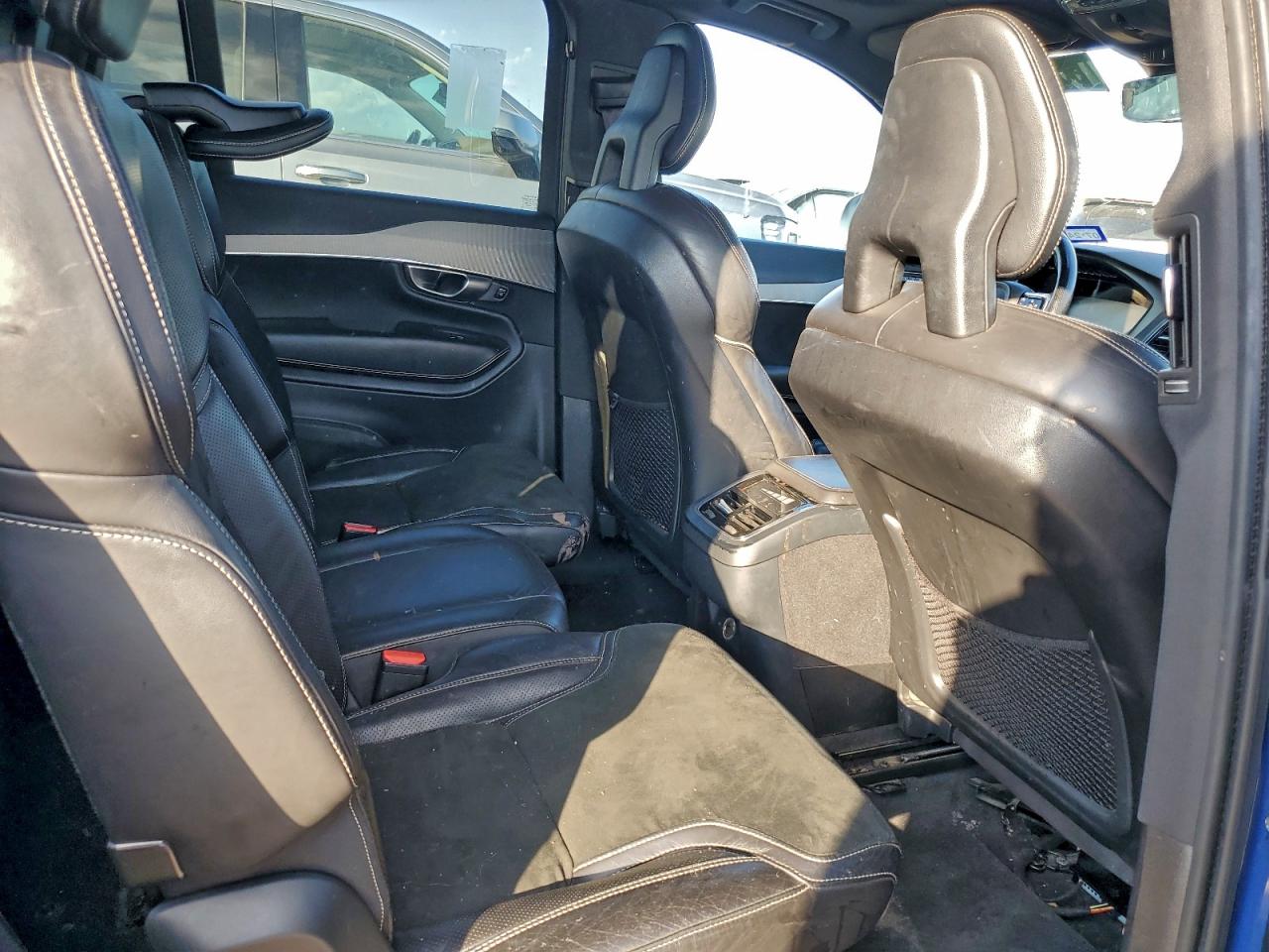 2017 VOLVO XC90 T6 photo 11