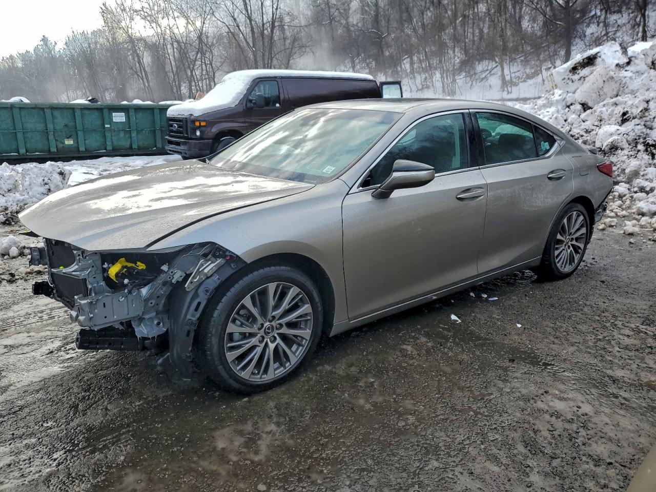 2020 LEXUS ES