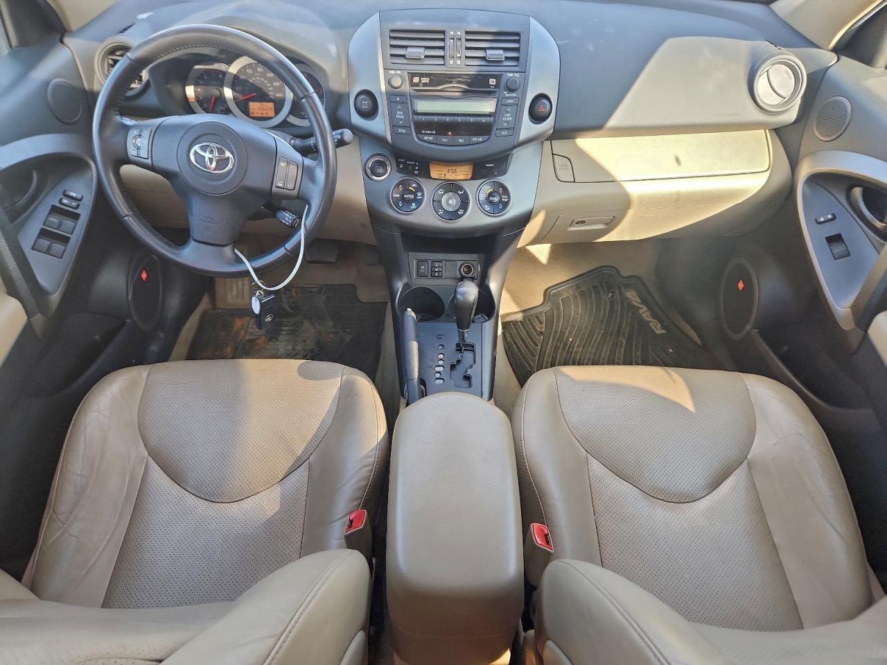 2011 TOYOTA RAV4 LIMITED photo 8