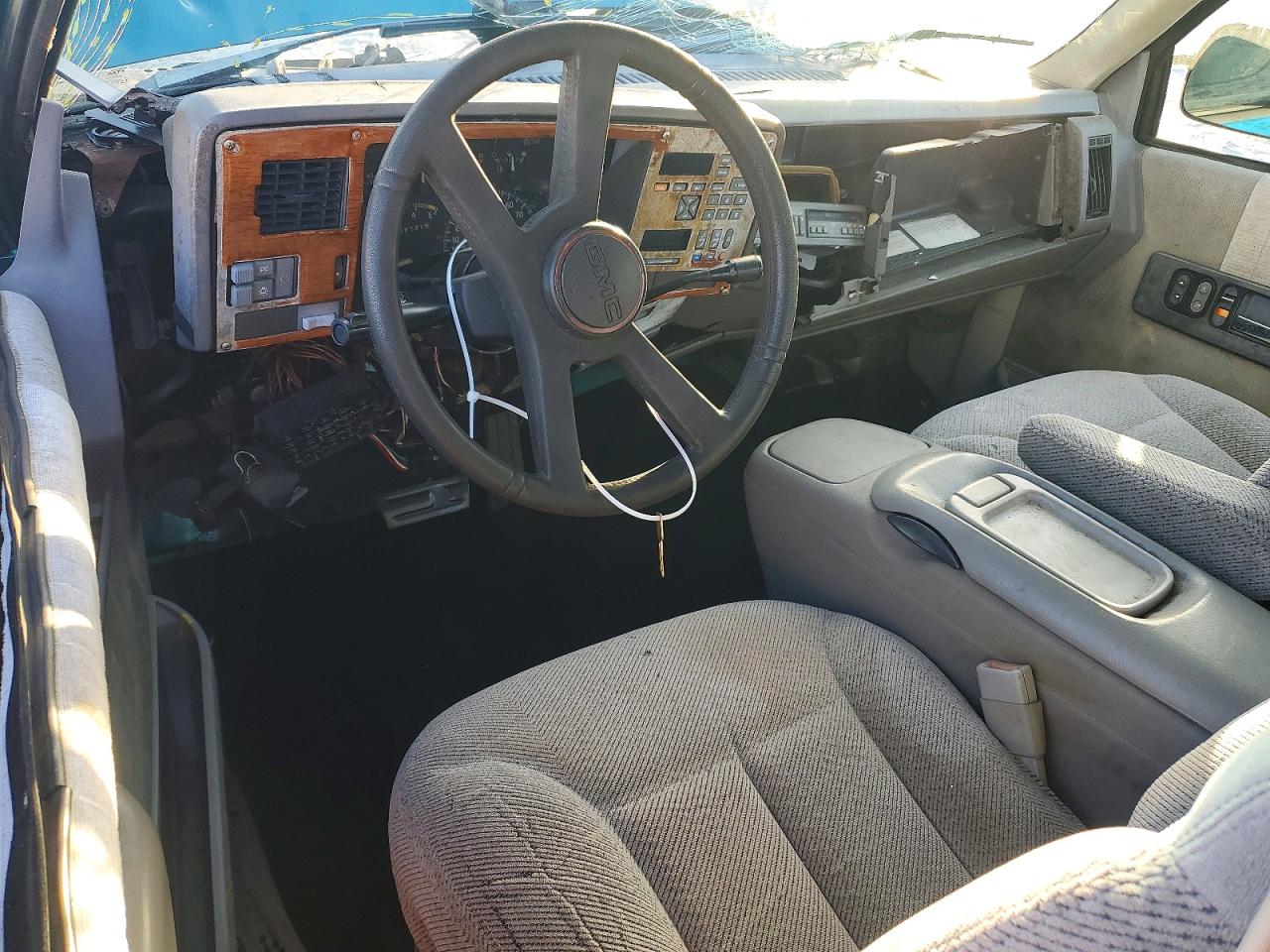 1994 GMC SIERRA C1500 photo 8