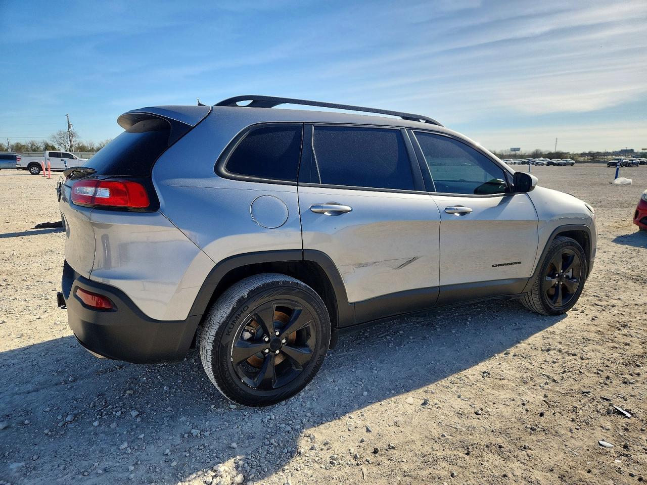 2016 JEEP CHEROKEE LATITUDE photo 3