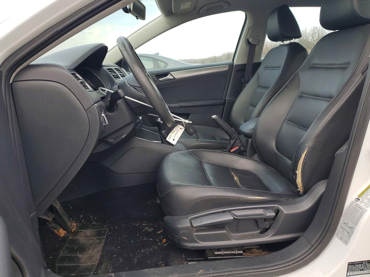 2018 VOLKSWAGEN JETTA SE photo 7