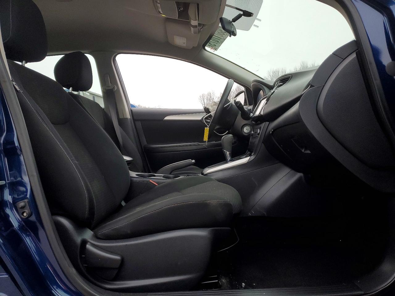 2019 NISSAN SENTRA S photo 7