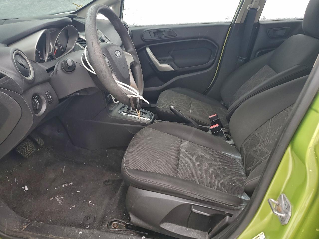 2011 FORD FIESTA SE photo 7