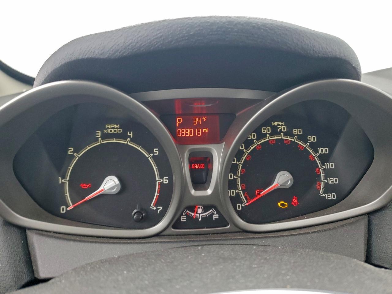 2011 FORD FIESTA SE photo 9