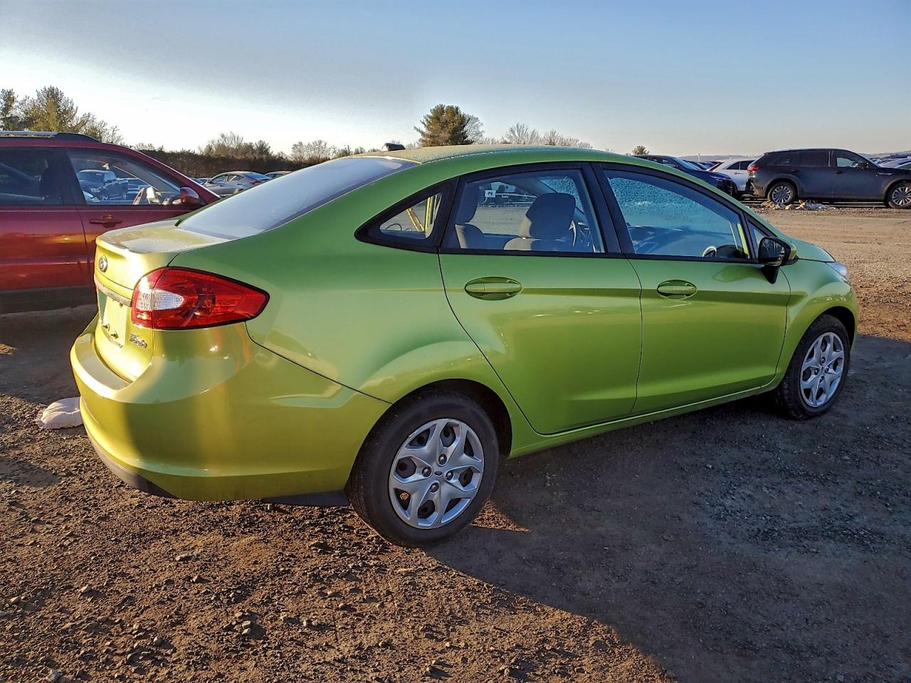 2011 FORD FIESTA SE photo 3