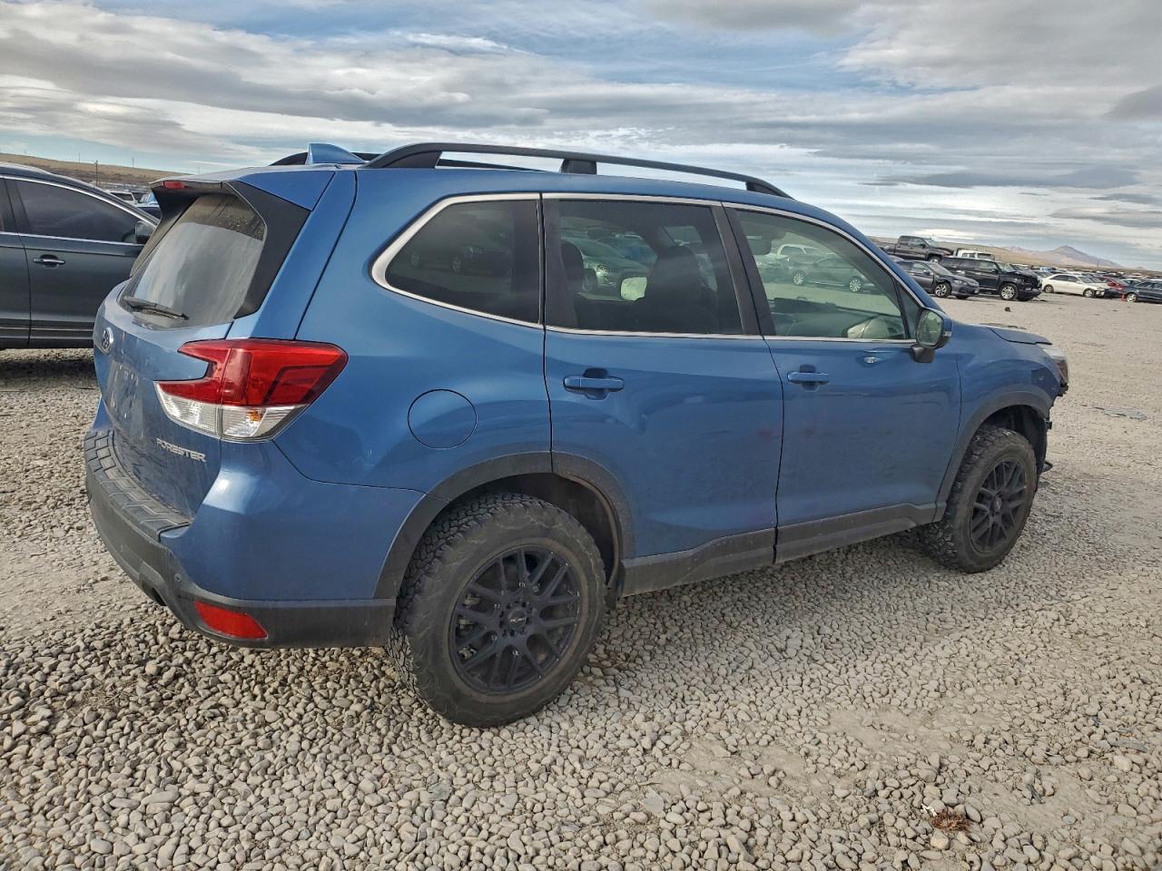 2021 SUBARU FORESTER LIMITED photo 5