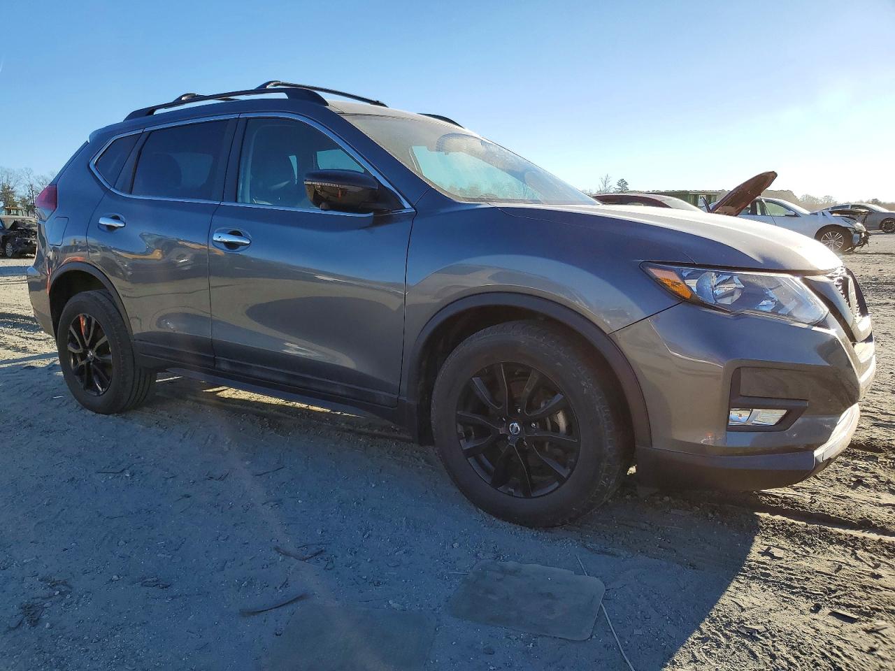 2018 NISSAN ROGUE S photo 4