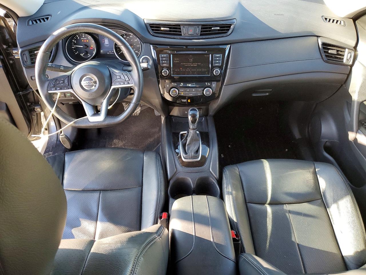 2018 NISSAN ROGUE S photo 8