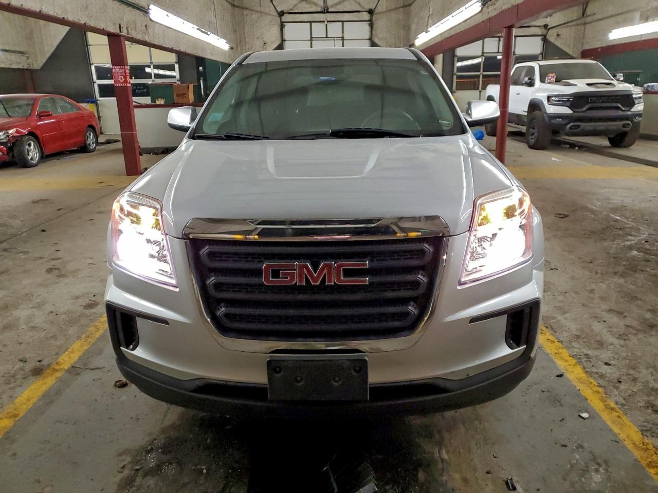 2017 GMC TERRAIN SLE photo 9