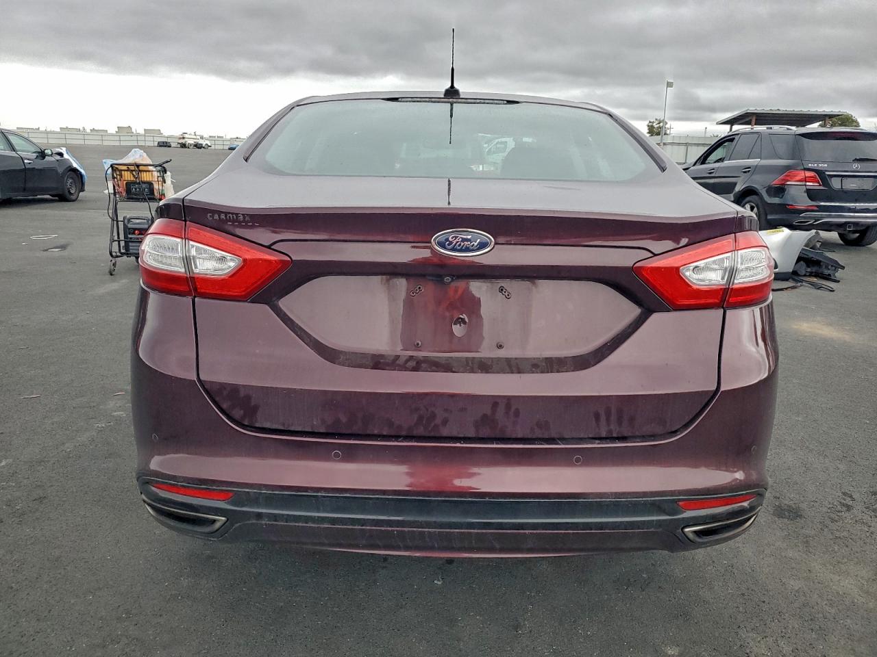 2013 FORD FUSION SE photo 6
