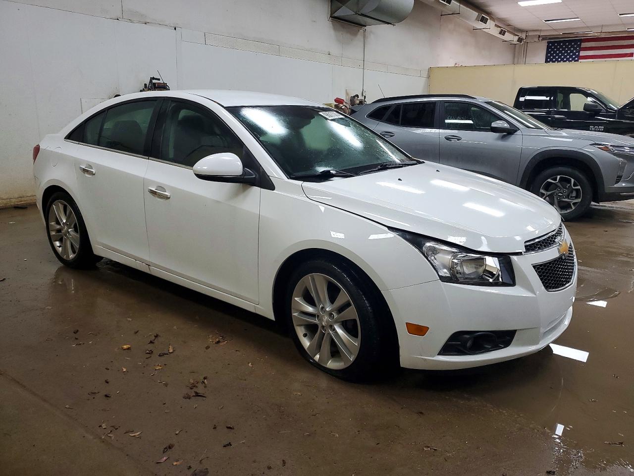 2013 CHEVROLET CRUZE LTZ photo 4