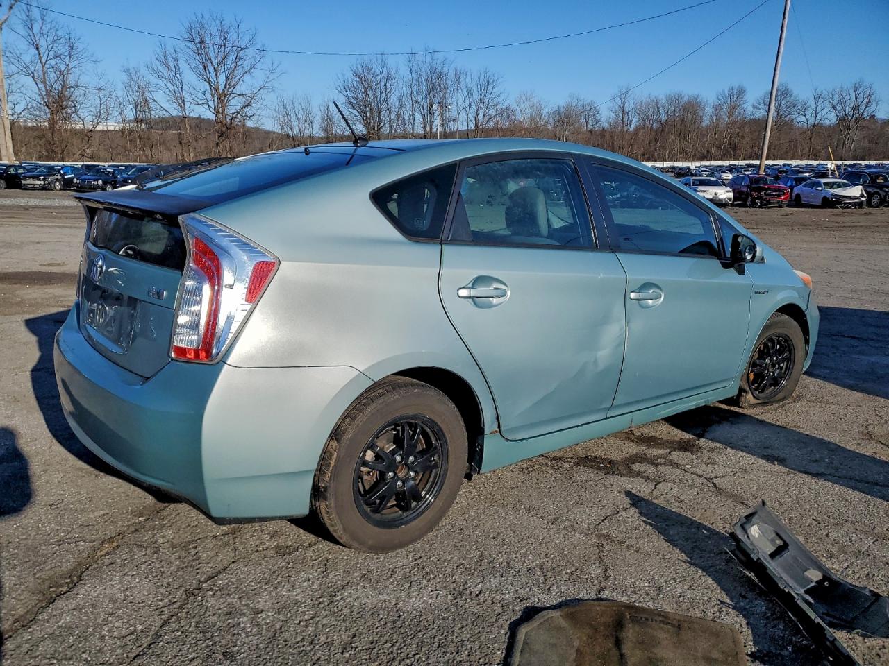 2013 TOYOTA PRIUS photo 3