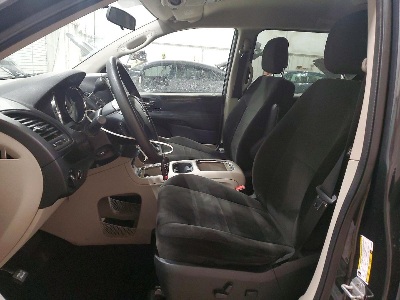 2012 DODGE GRAND CARAVAN SXT photo 7