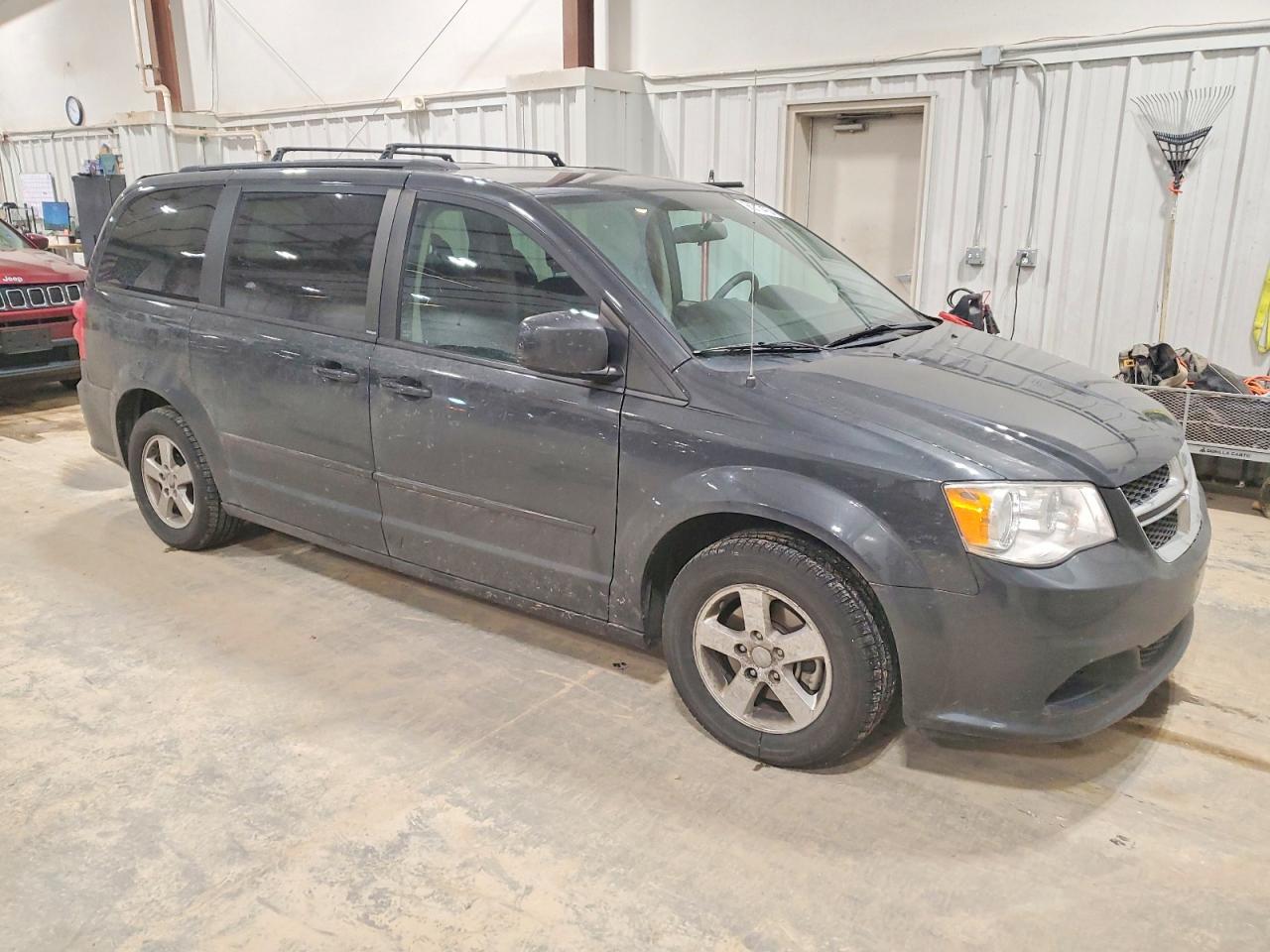 2012 DODGE GRAND CARAVAN SXT photo 4