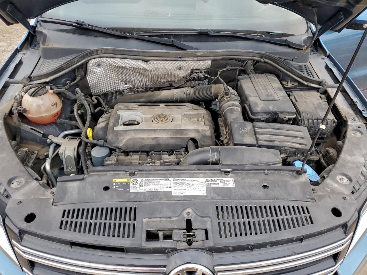 2017 VOLKSWAGEN TIGUAN S photo 11