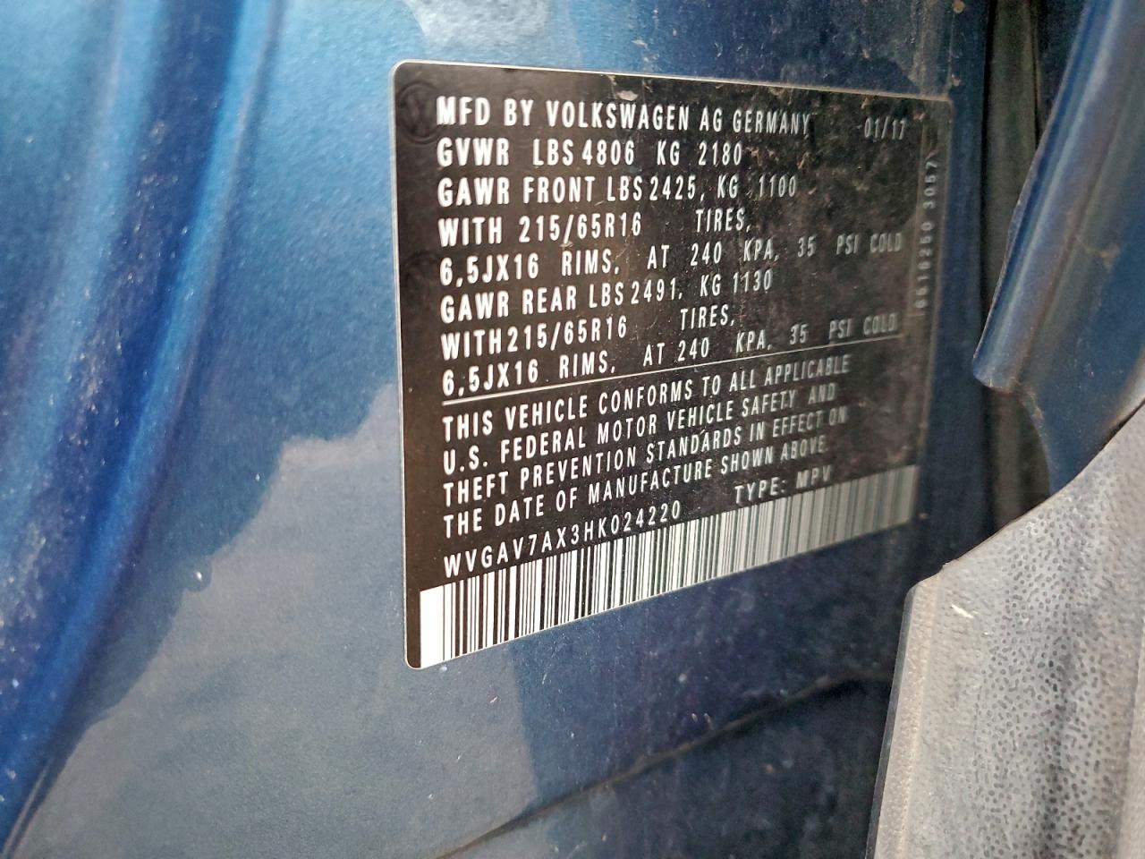 2017 VOLKSWAGEN TIGUAN S photo 12