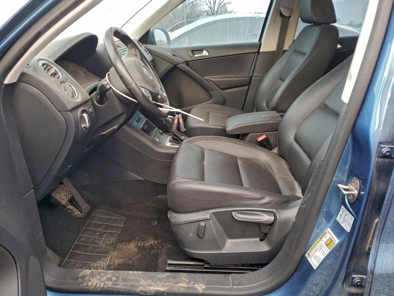 2017 VOLKSWAGEN TIGUAN S photo 7
