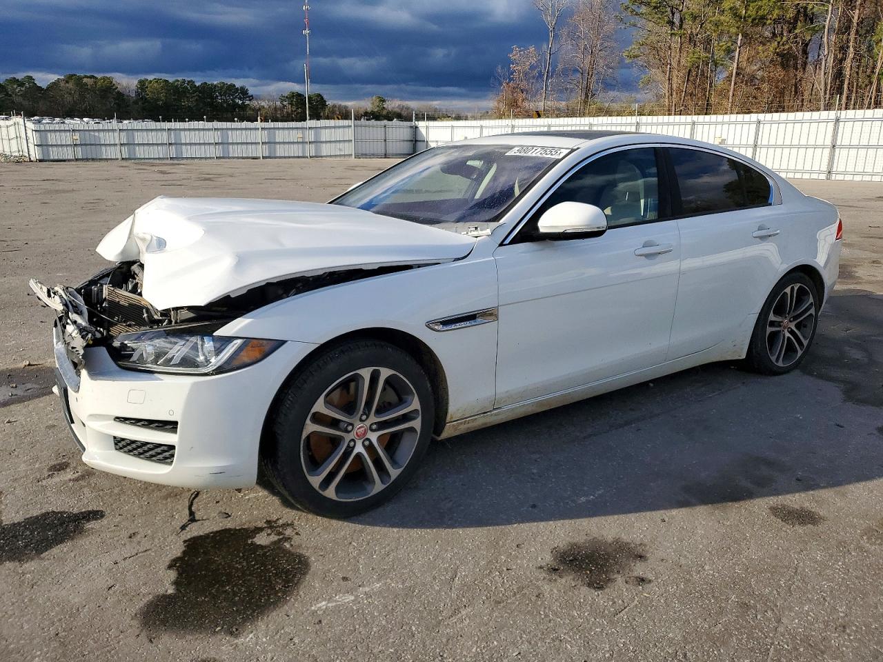 2017 JAGUAR XE