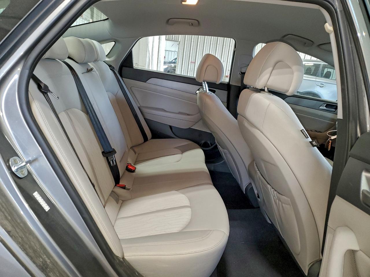 2017 HYUNDAI SONATA HYBRID photo 10