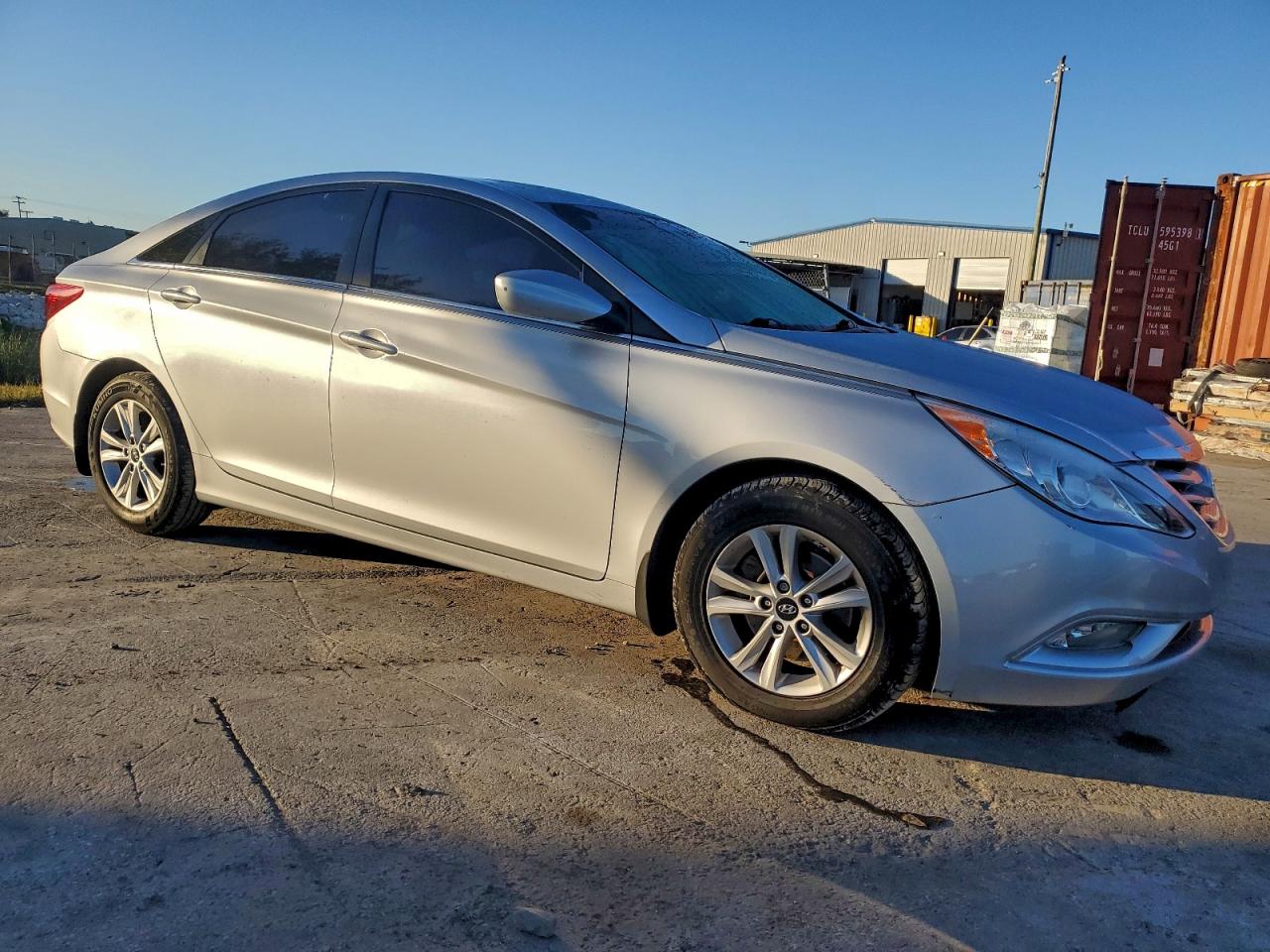 2013 HYUNDAI SONATA GLS photo 4
