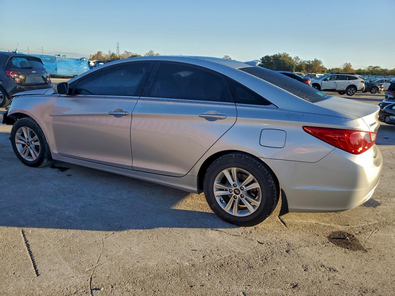2013 HYUNDAI SONATA GLS photo 2