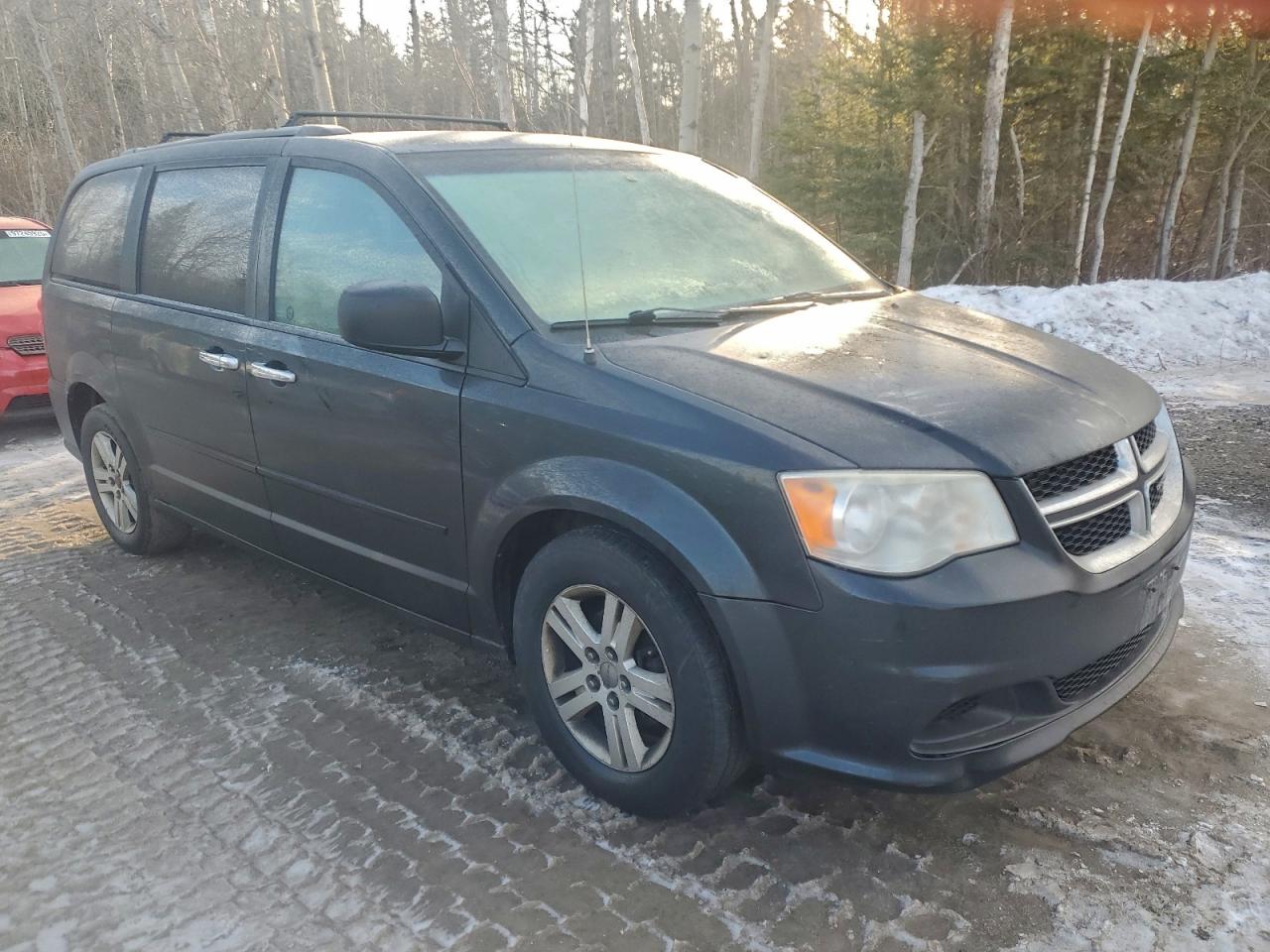2012 DODGE GRAND CARAVAN SE photo 4