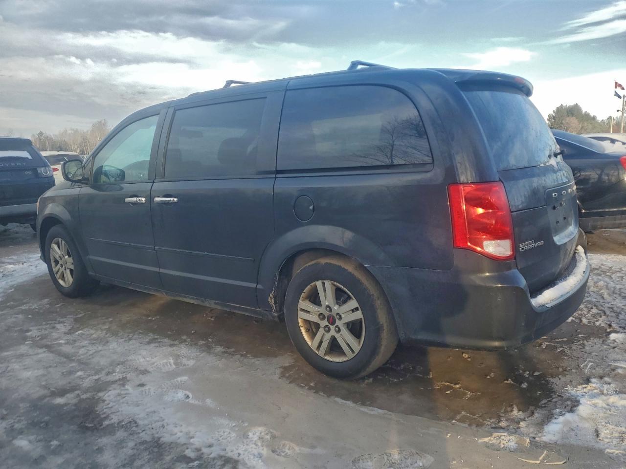 2012 DODGE GRAND CARAVAN SE photo 2