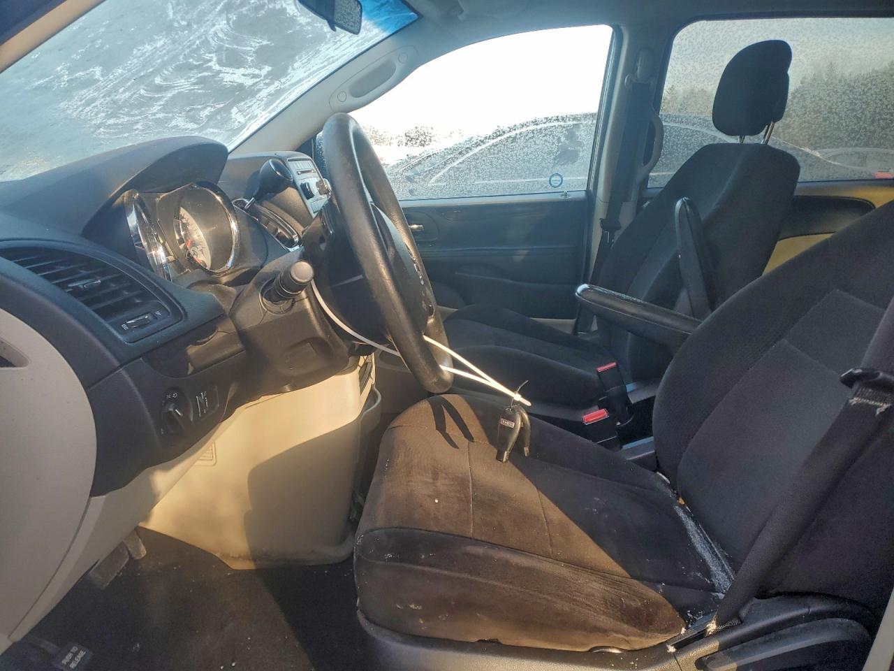 2012 DODGE GRAND CARAVAN SE photo 7