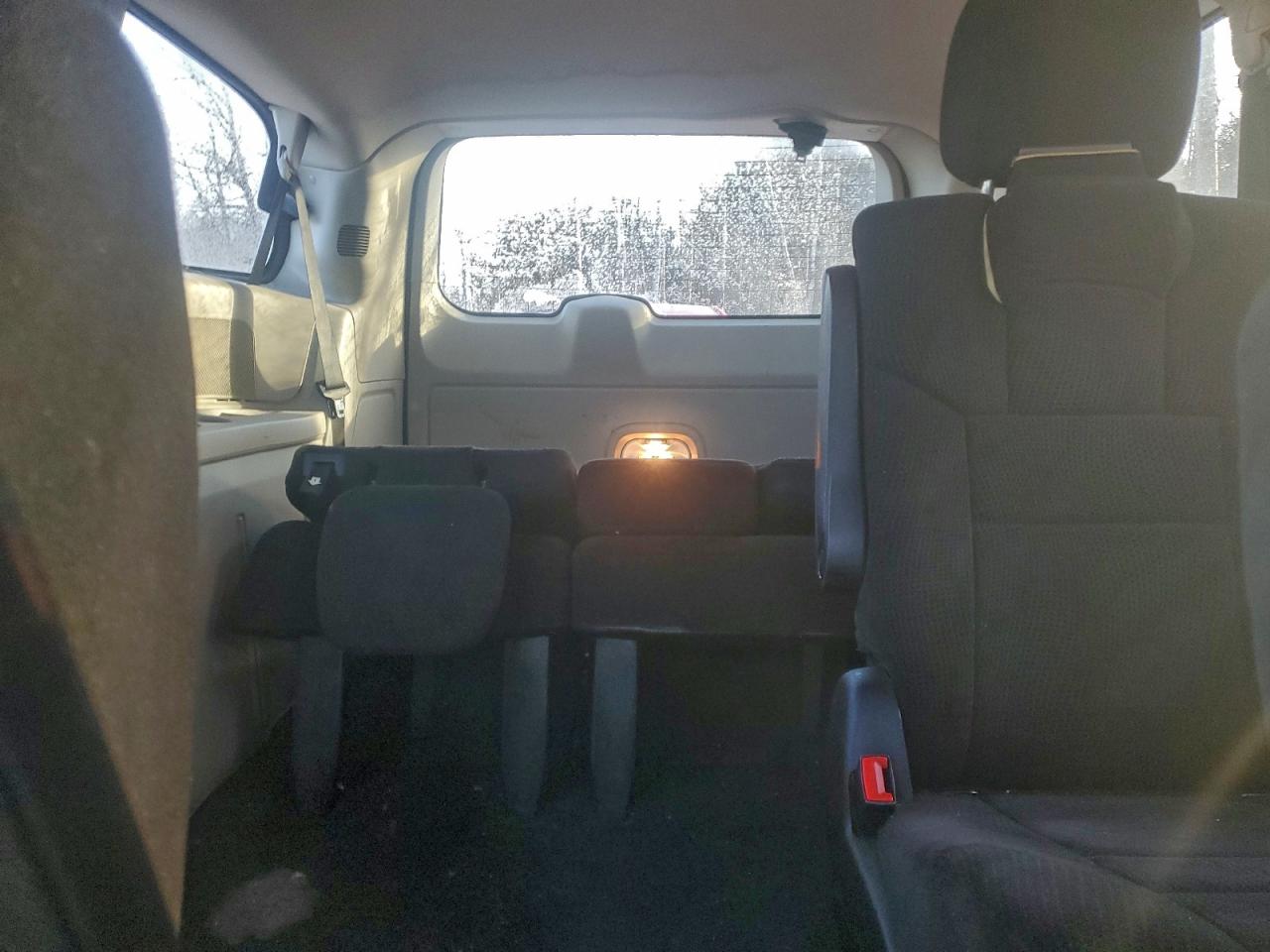 2012 DODGE GRAND CARAVAN SE photo 10