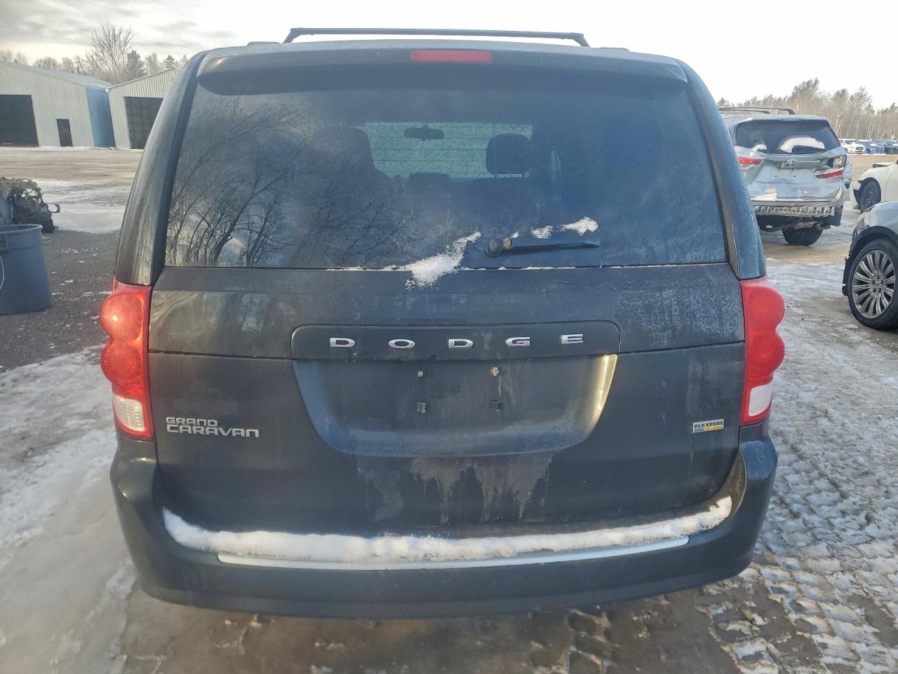 2012 DODGE GRAND CARAVAN SE photo 6