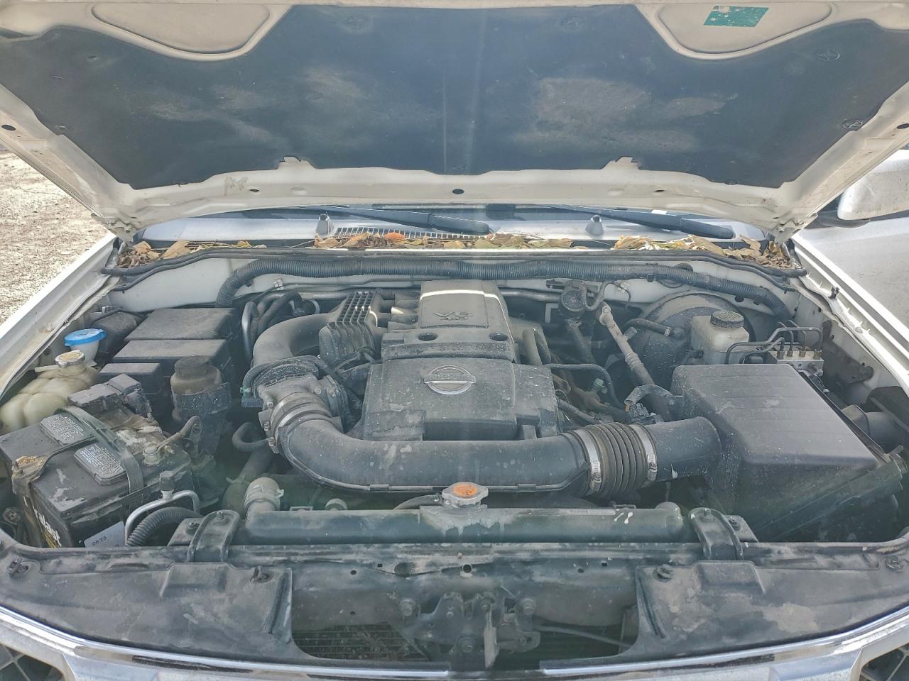 2009 NISSAN PATHFINDER S photo 21